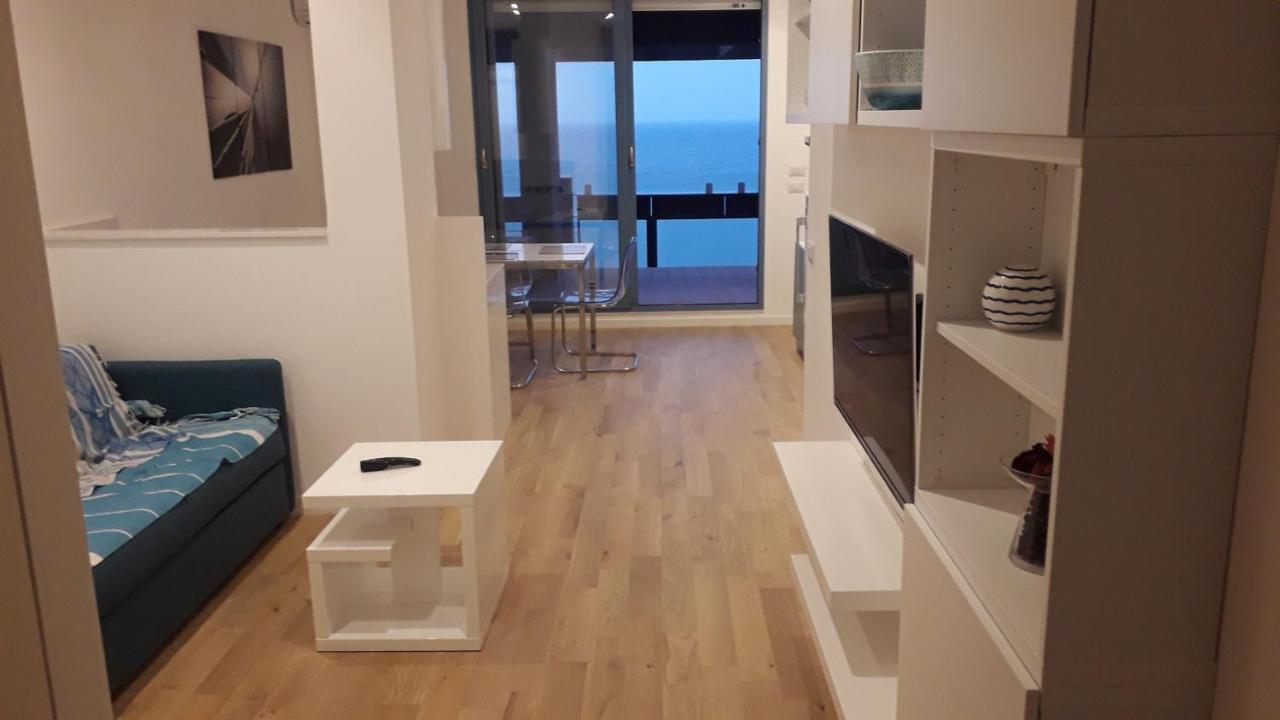 Rosa Di Mare Appartement Bari Buitenkant foto